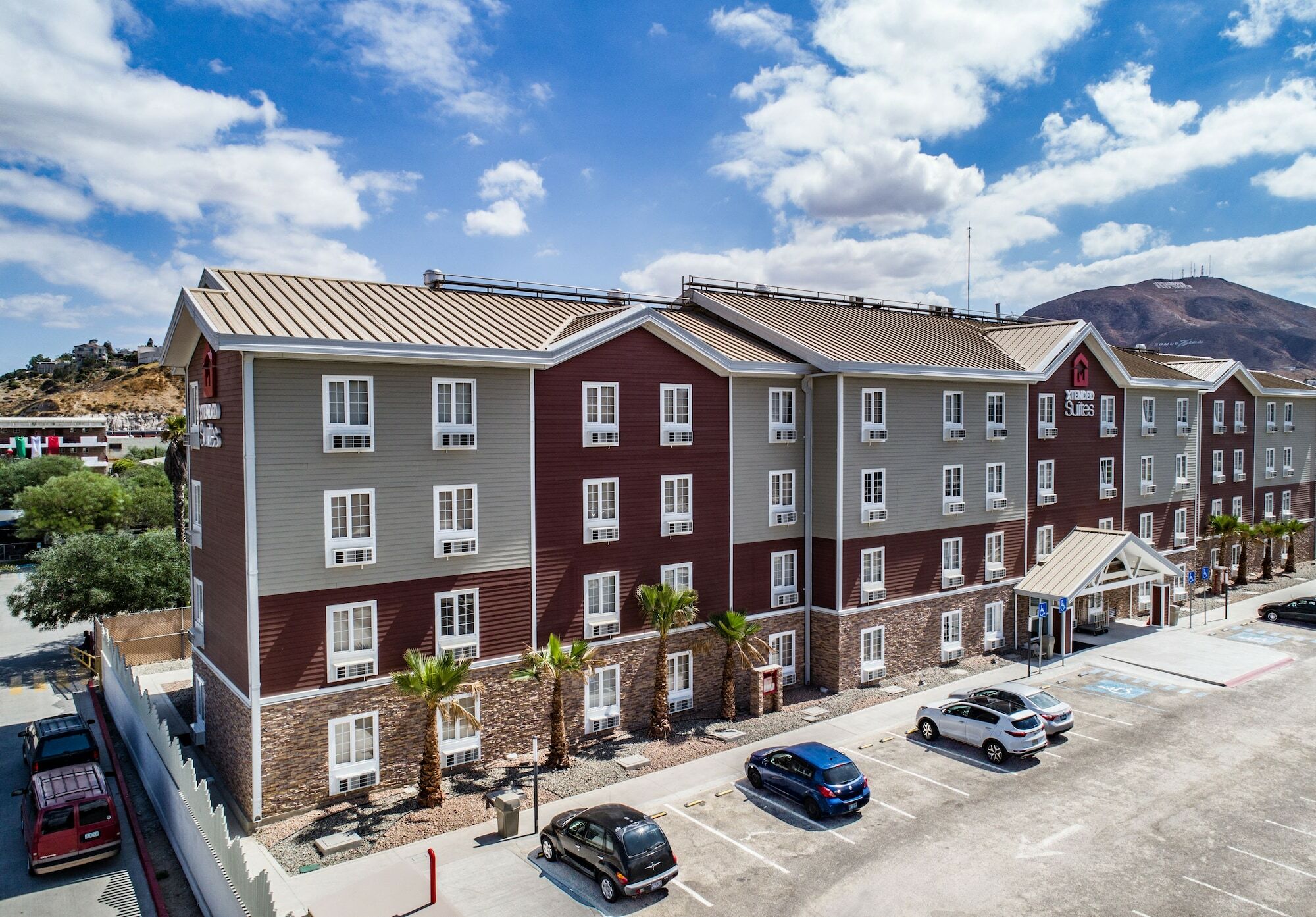 Extended Suites Celaya Galerias Zewnętrze zdjęcie