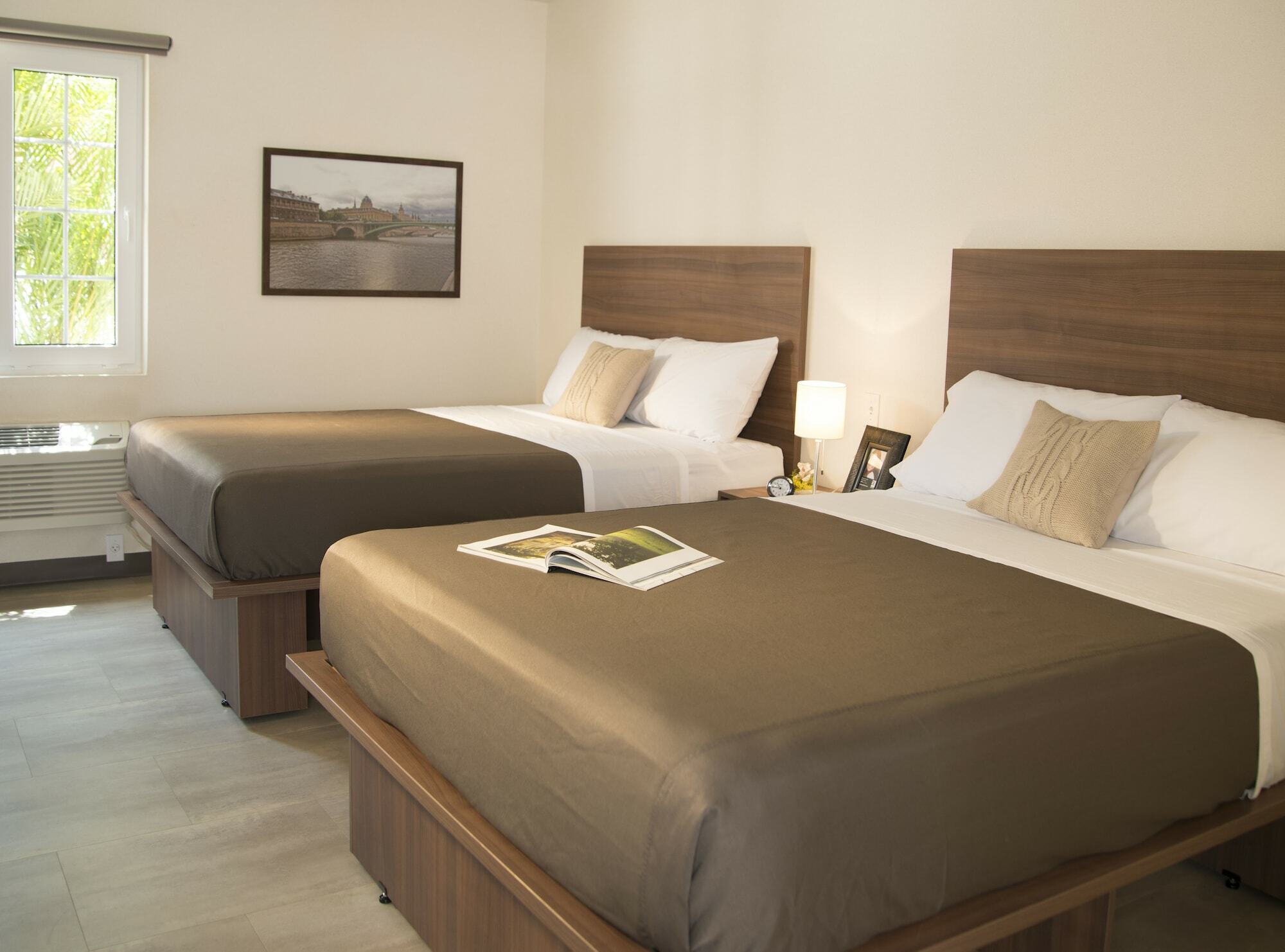 Extended Suites Celaya Galerias Zewnętrze zdjęcie